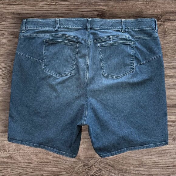 Torrid Premium Dark Blue Denim Bombshell Skinny Shorts Women’s Plus Size - Picture 2 of 9